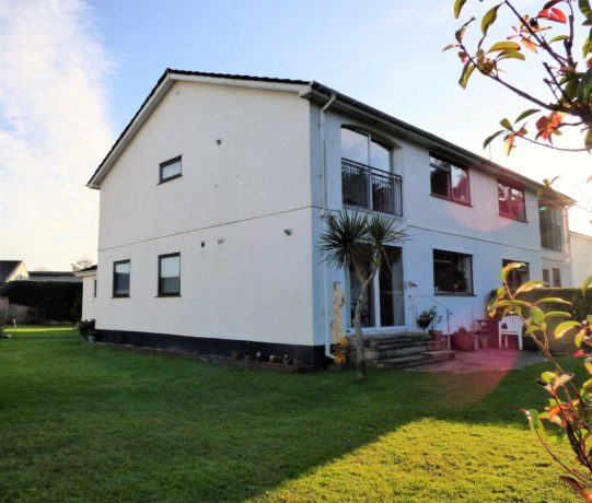 2 Bedroom Flat